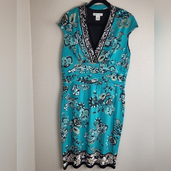 Liz Claiborne Dresses & Skirts - Liz Claiborne Turquoise Paisley V-Neck Dress with Layered Waist Women's Size 16